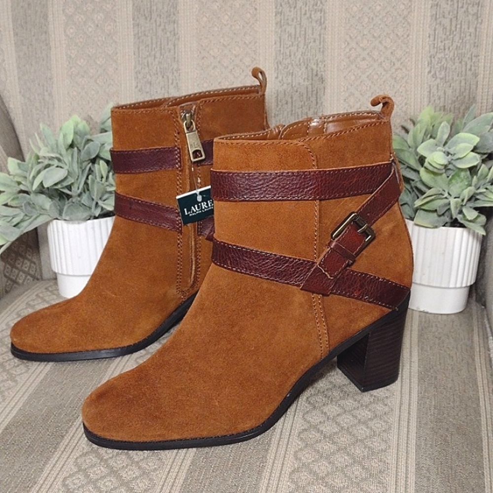 NWT Lauren Ralph Lauren Suede ankle Buckle Boots